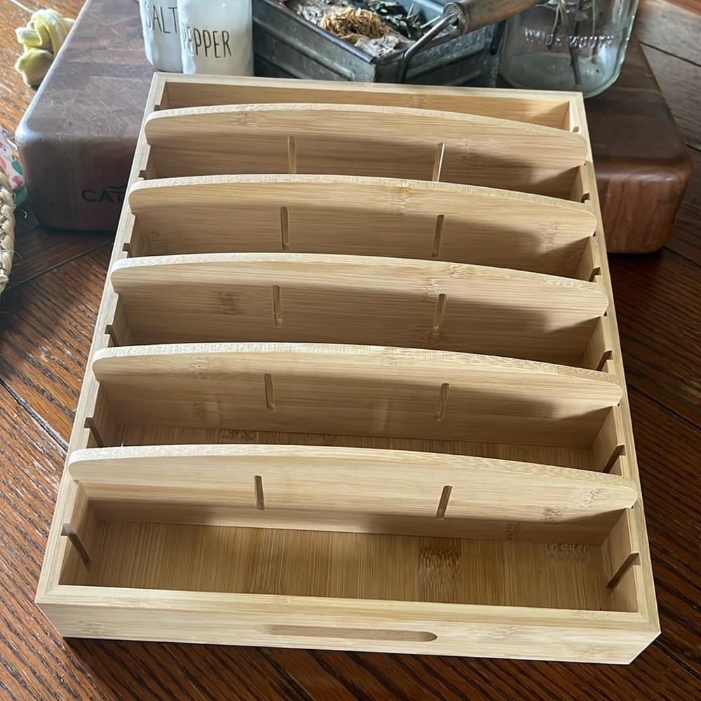 NWOT Lid organizer (wooden) for Tupperware